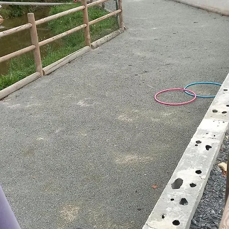 Emplacement Toile De Tente , Caravane Ou Car * Beaufay