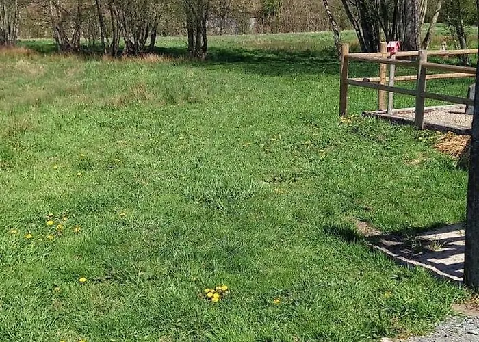 Emplacement Toile De Tente , Caravane Ou Car Beaufay